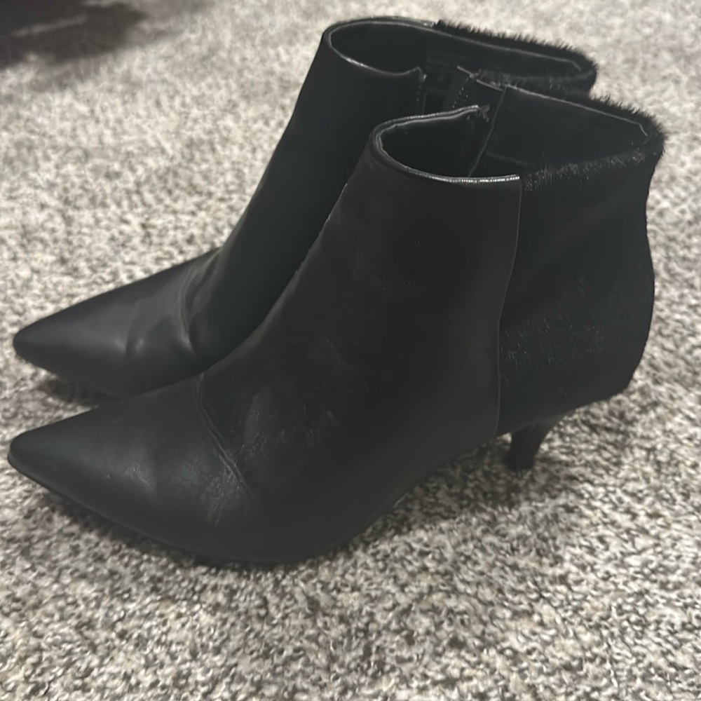 Ann Taylor boots with fur backing